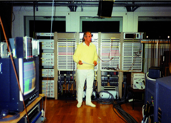 KARLHEINZ STOCKHAUSEN